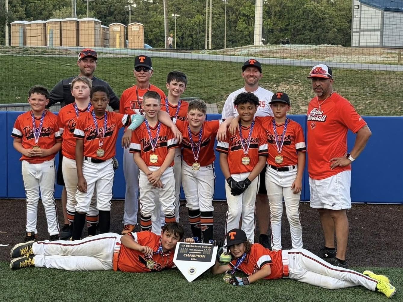 Rawlings Tigers NOVA 11U team photo